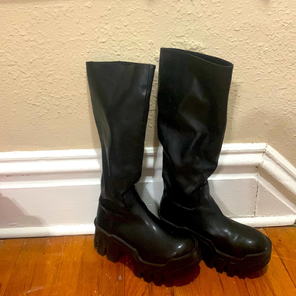 Akira chunky at knee slip-on boot